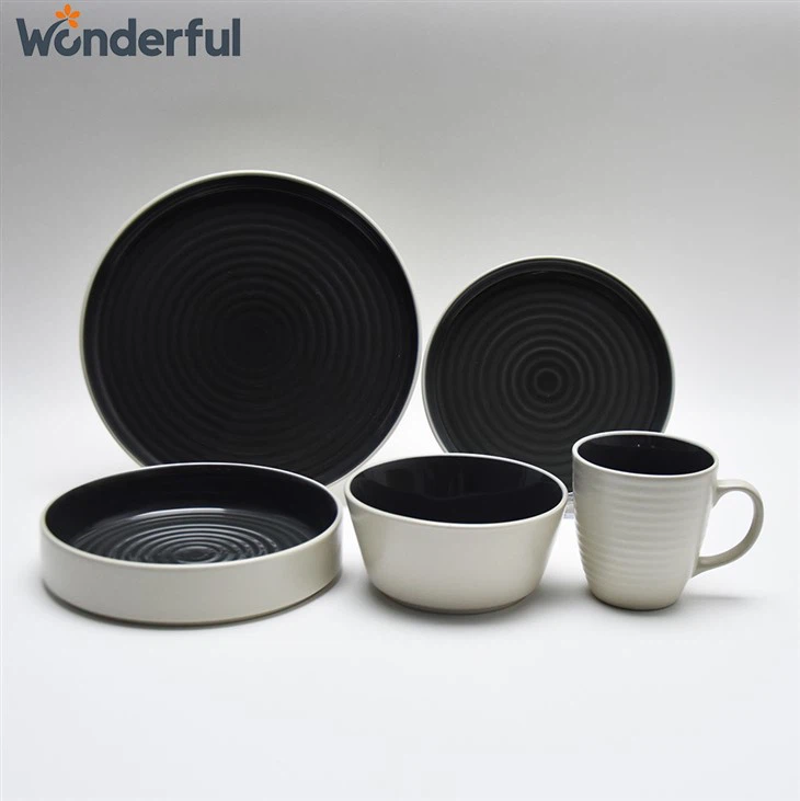 New Design Embossed Dinnerware Set suppliers