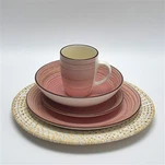 16pcs পিঙ্ক পেইন্টেড স্টোনওয়্যার ডিনার সেট