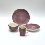 ডোরাকাটা ডিনারওয়্যার